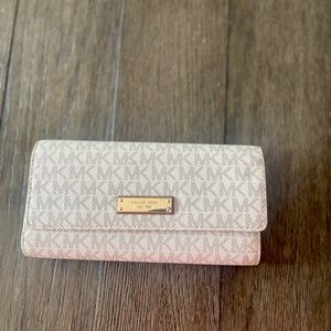 Micheal Kors Wallet